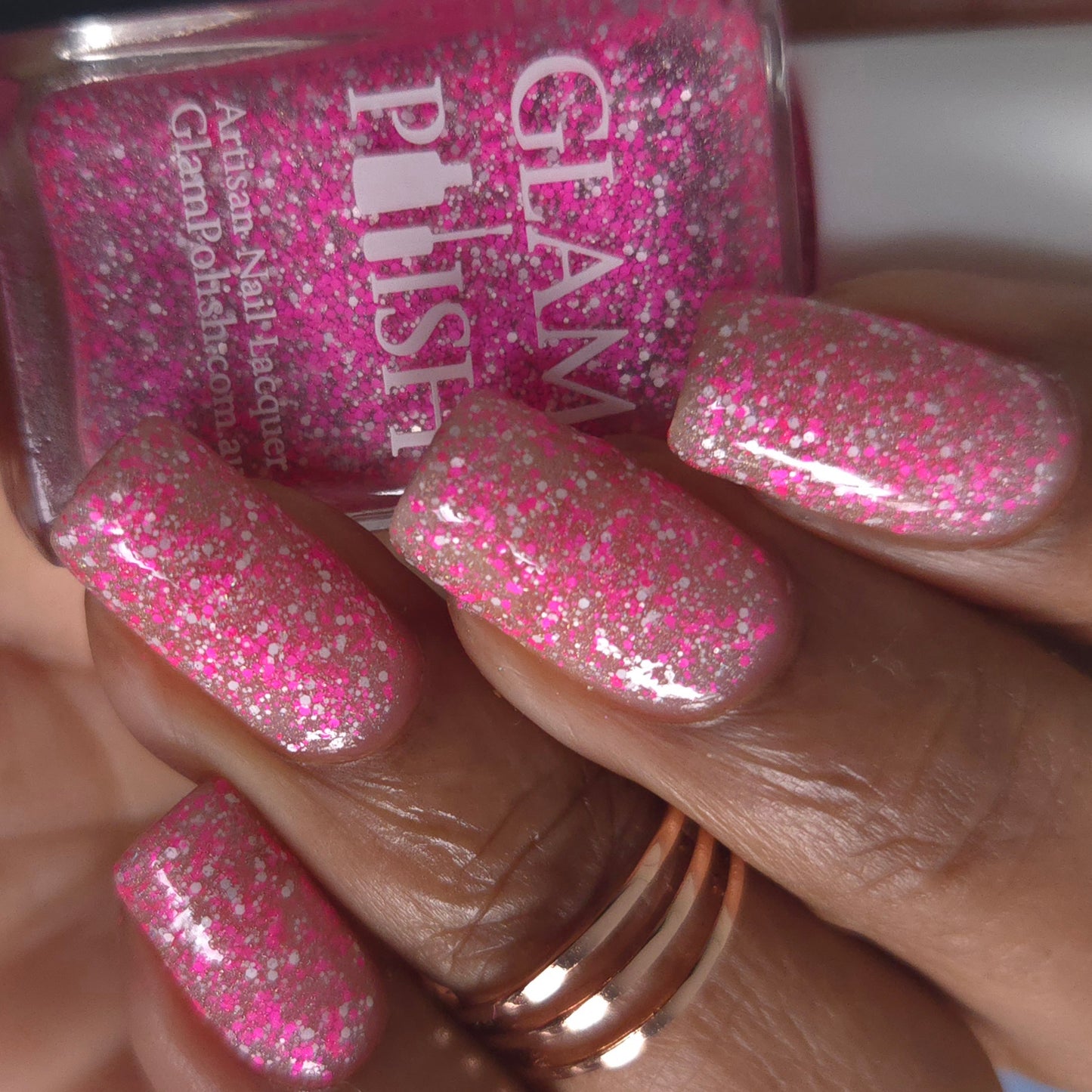 KISSY KISSY - Paint It Pink Exclusive