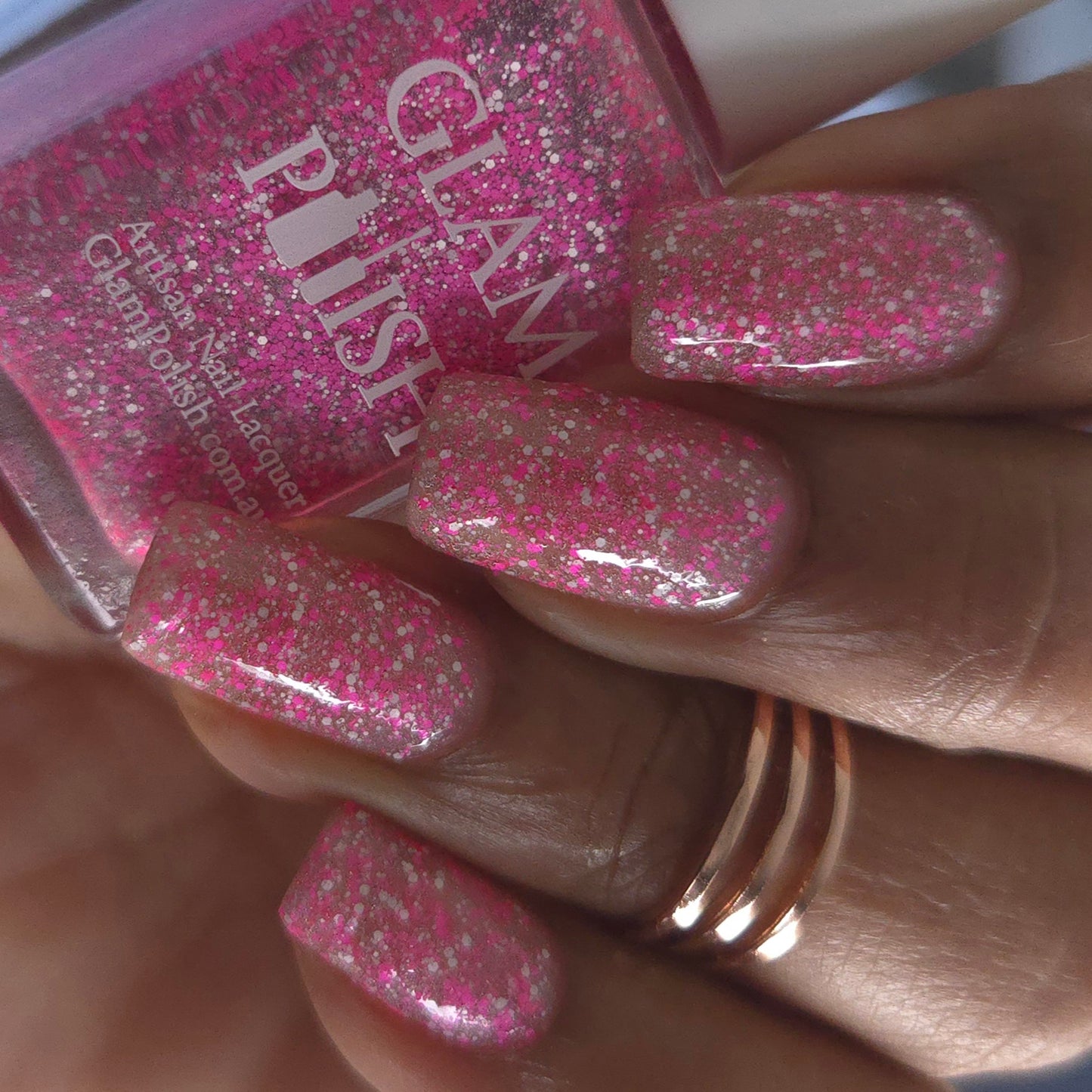 KISSY KISSY - Paint It Pink Exclusive