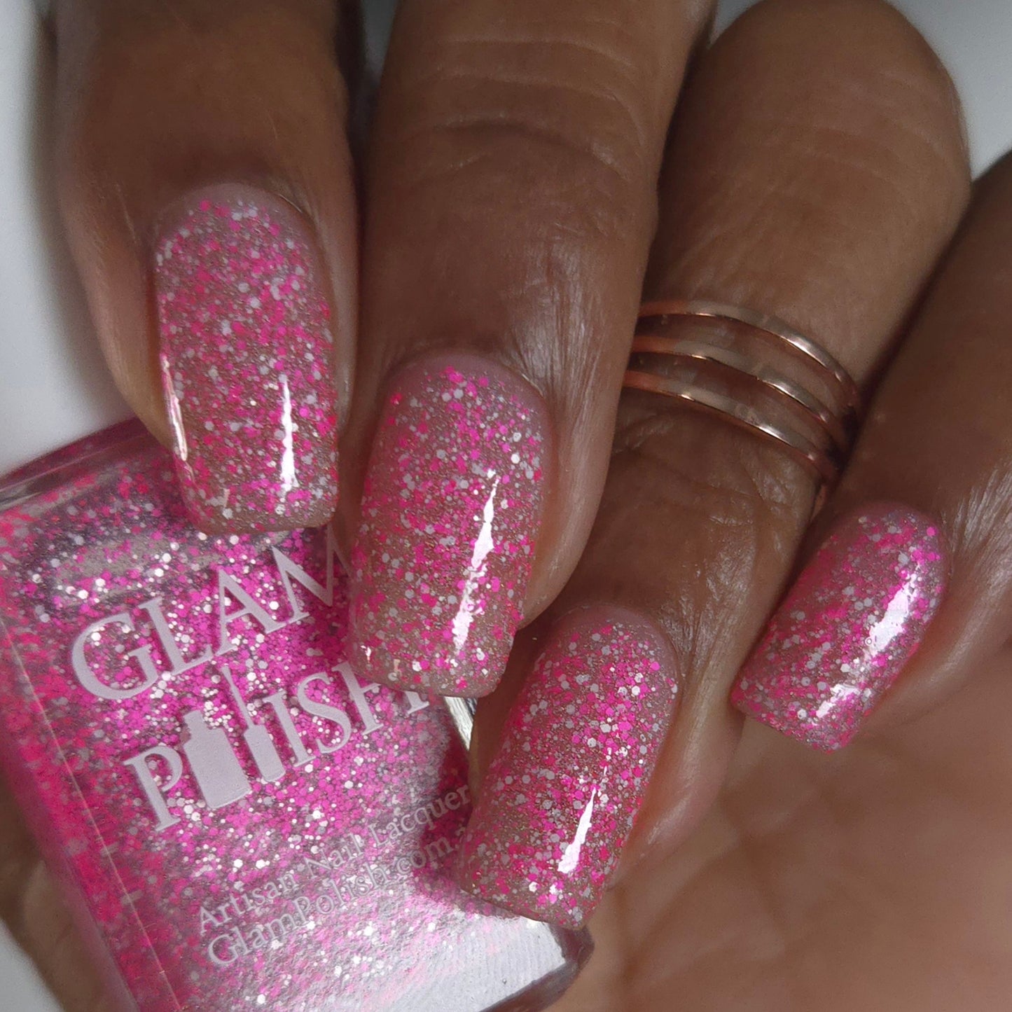 KISSY KISSY - Paint It Pink Exclusive