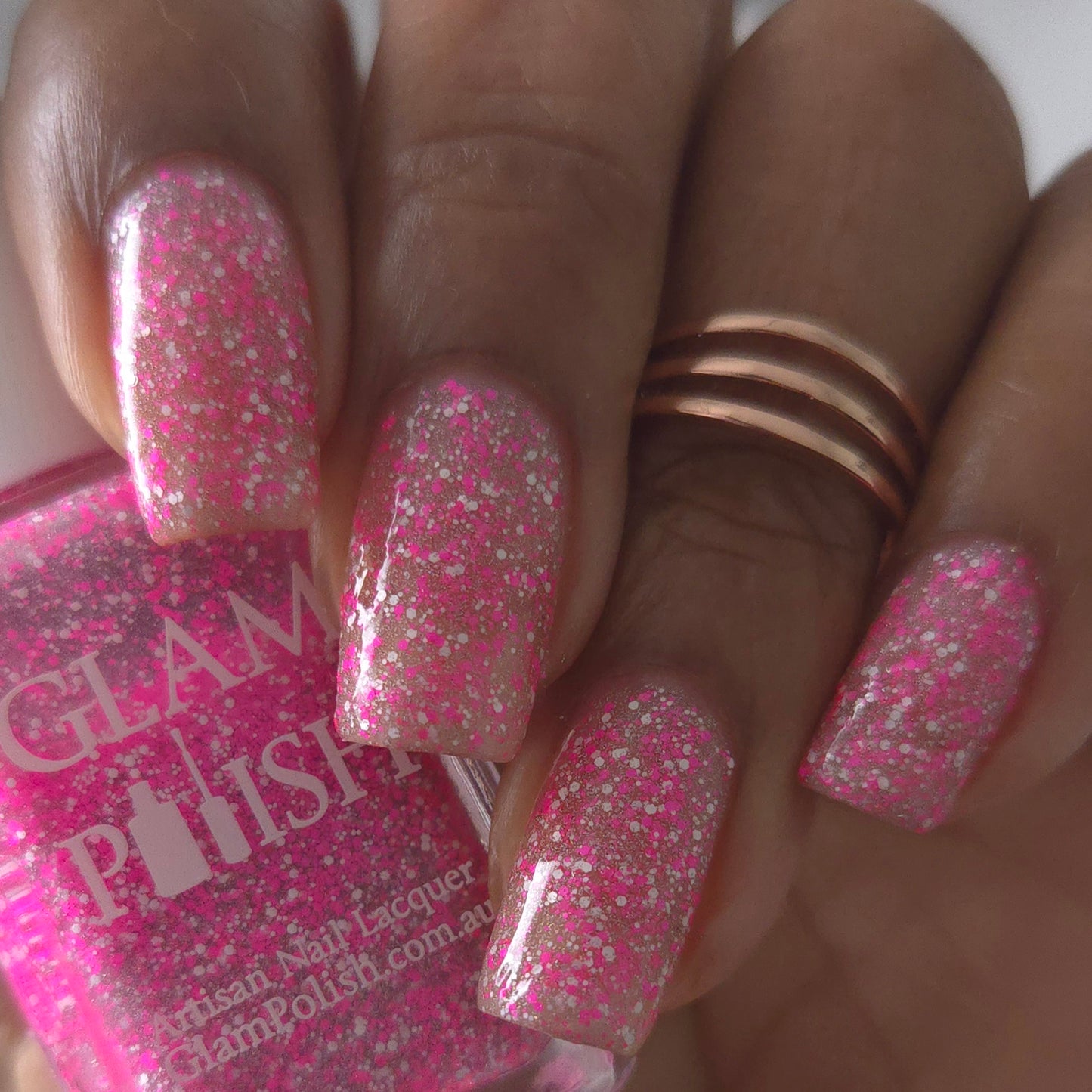 KISSY KISSY - Paint It Pink Exclusive