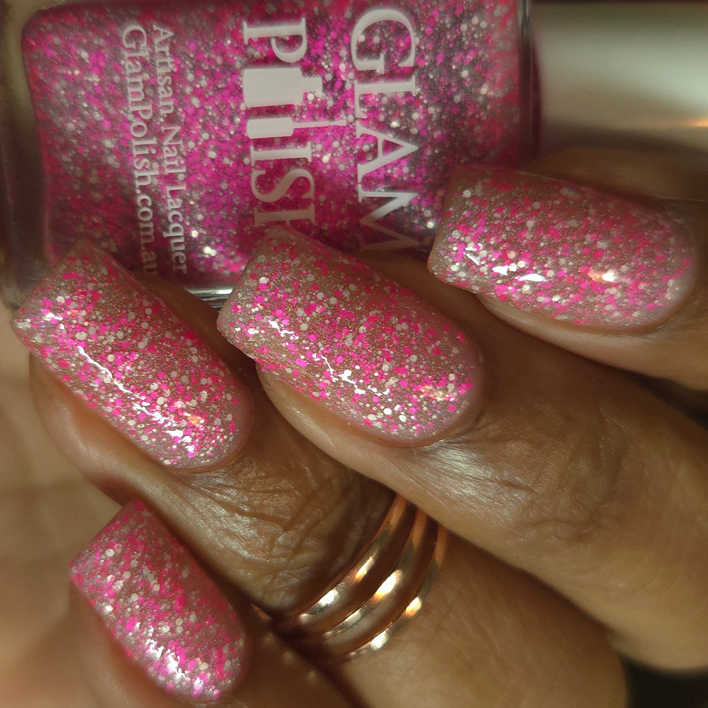 KISSY KISSY - Paint It Pink Exclusive