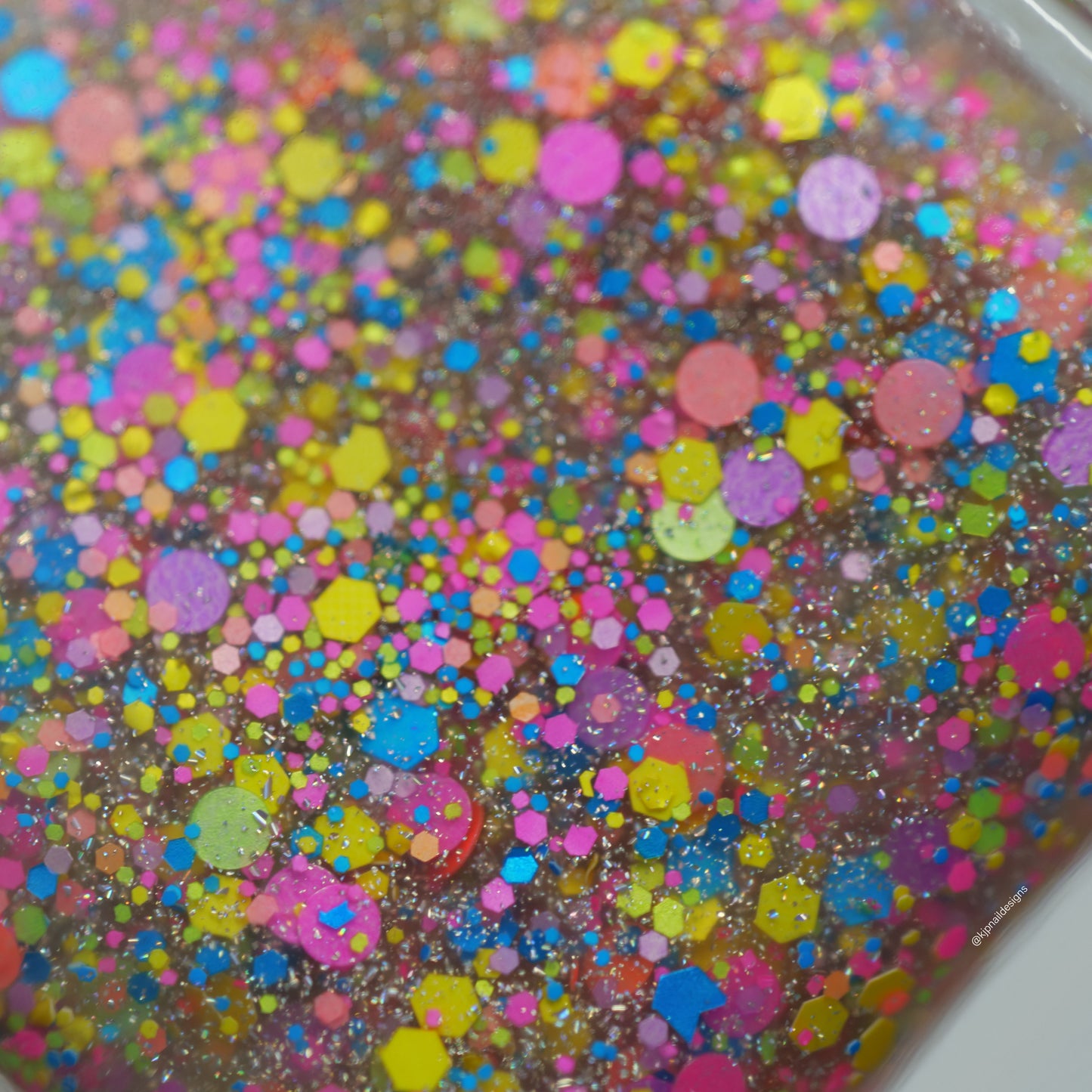 Barbie World - Limited Edition (Clear Topper)