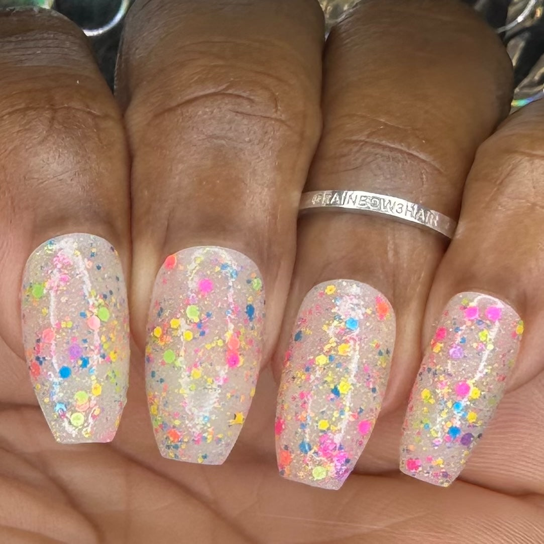 Barbie World - Limited Edition (Clear Topper)