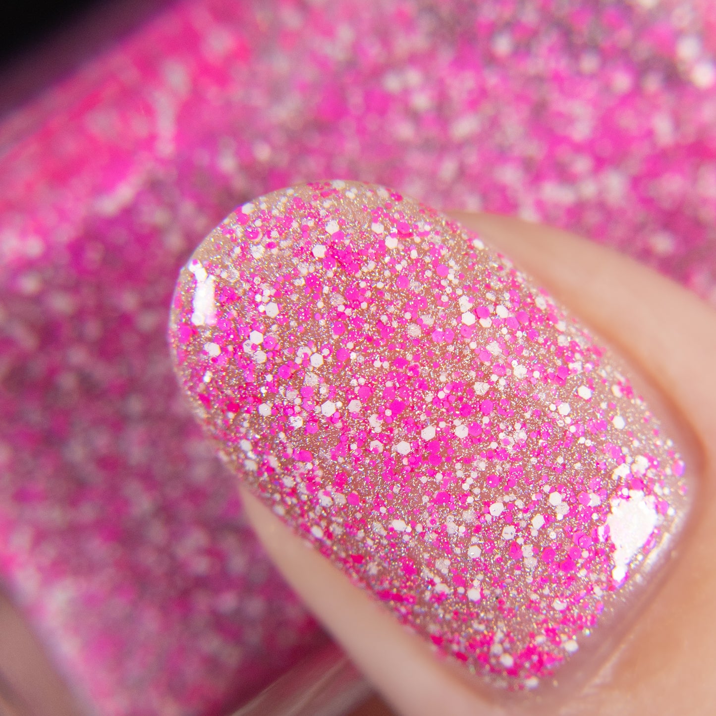 KISSY KISSY - Paint It Pink Exclusive