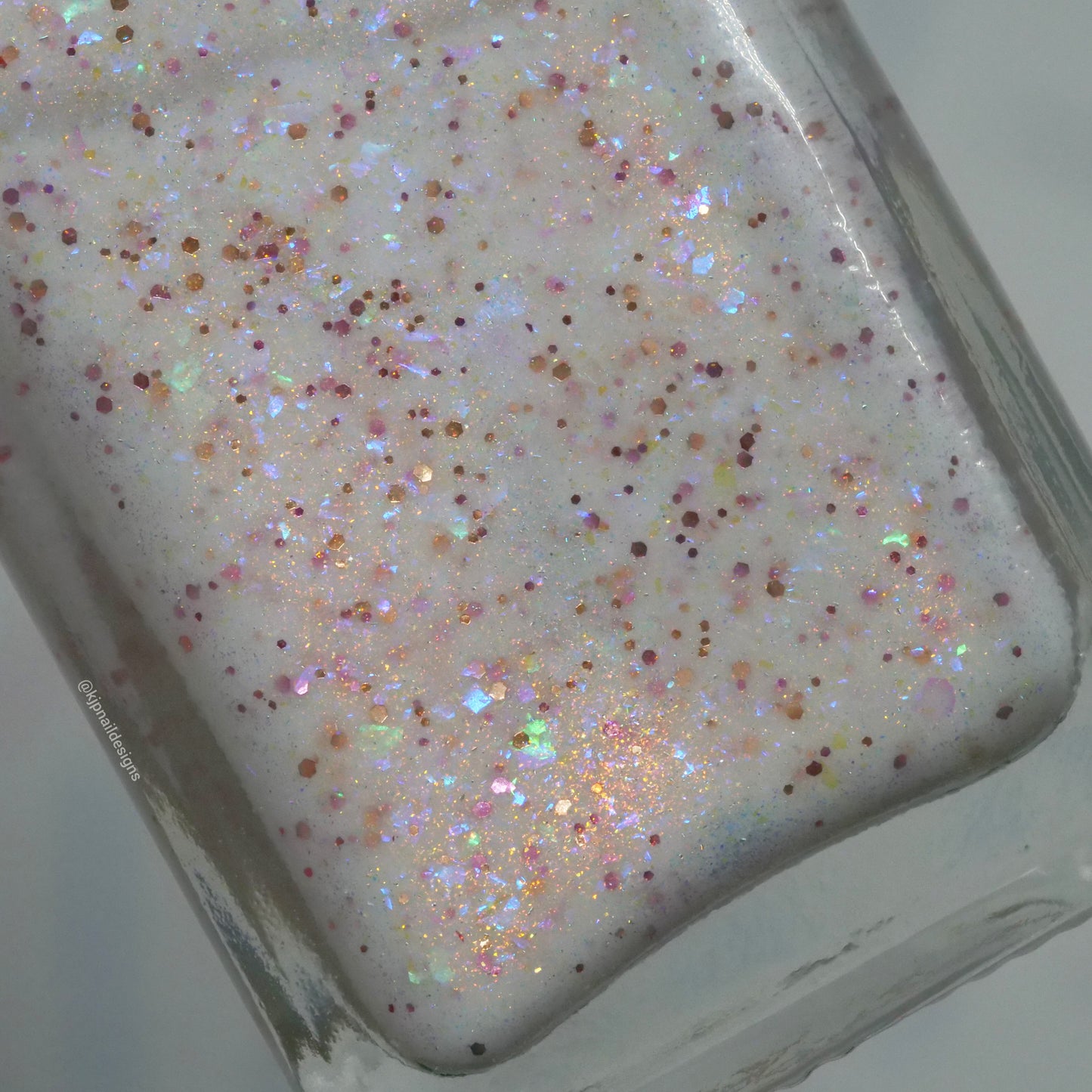 Sea Jewel - Lacquered In White Group Custom