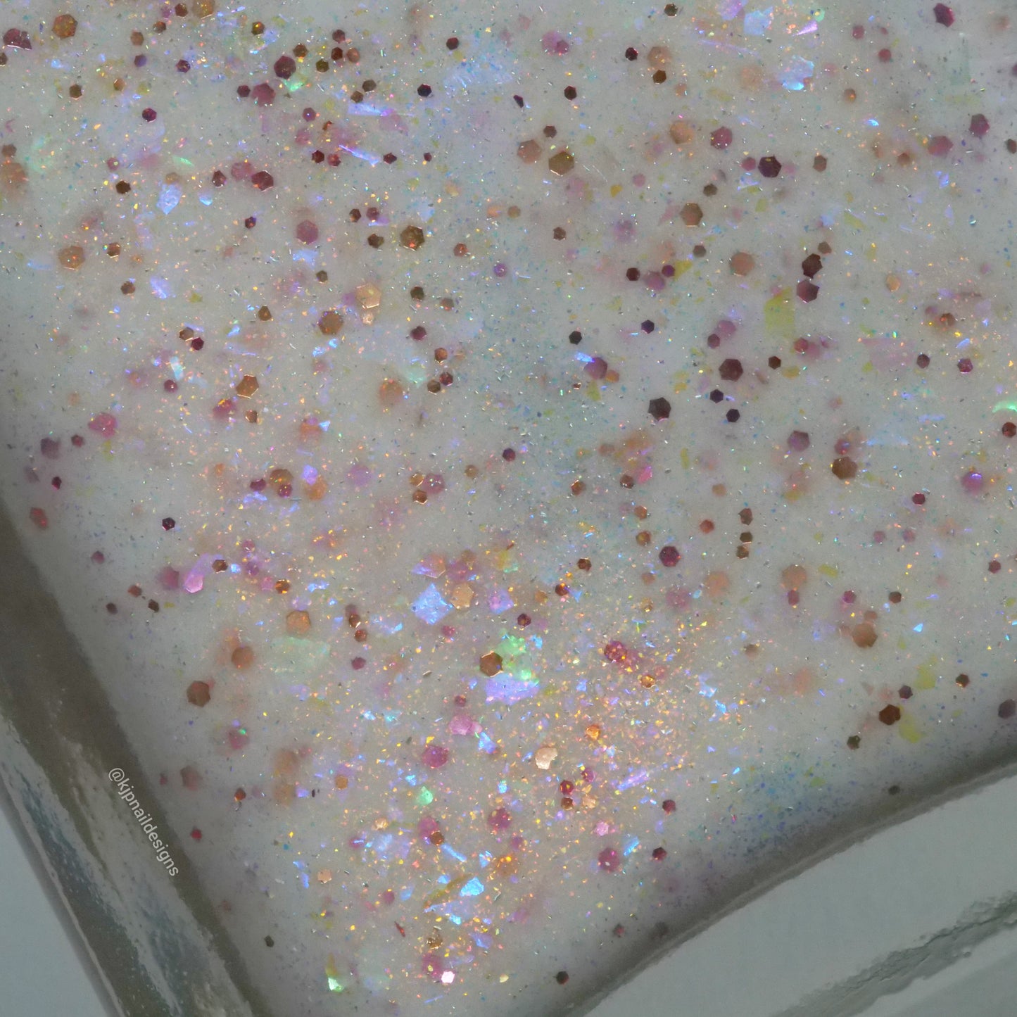 Sea Jewel - Lacquered In White Group Custom